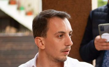 Radu Hossu „Rezumat după exact o lună de război. Eveniment în Brașov pentru sustinerea Ucrainei”