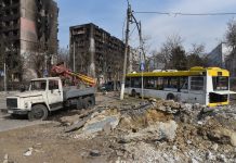 Cel mai cunoscut scriitor ucrainean a trimis publicului român un articol: „Stalingrad? Nu, Mariupol”