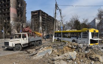 Cel mai cunoscut scriitor ucrainean a trimis publicului român un articol: „Stalingrad? Nu, Mariupol”