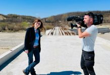 Paula Herlo | ROMANIA, TE IUBESC : „Primarița comunei Vlădeni din Dâmbovița, Maria Poșircă, s-a încuiat în primărie când a văzut că o cautăm”