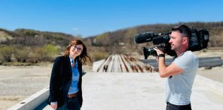 Paula Herlo | ROMANIA, TE IUBESC : „Primarița comunei Vlădeni din Dâmbovița, Maria Poșircă, s-a încuiat în primărie când a văzut că o cautăm”