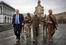 O lună de război cât un veac de istorie. Cum a devenit Kiev capitala lumii libere