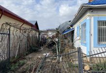 Vijelia a făcut prăpăd în mai multe comune din Dâmbovița. La Mija a smuls acoperişul unui bloc