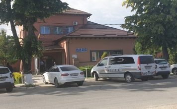 Dâmboviţa, Cojasca: Femeie căzută într-o fântână; a fost nevoie de intervenţia pompierilor pentru a o salva