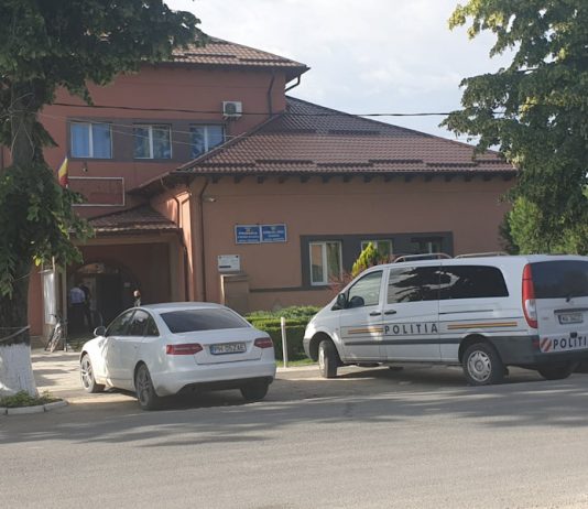 Dâmboviţa, Cojasca: Femeie căzută într-o fântână; a fost nevoie de intervenţia pompierilor pentru a o salva