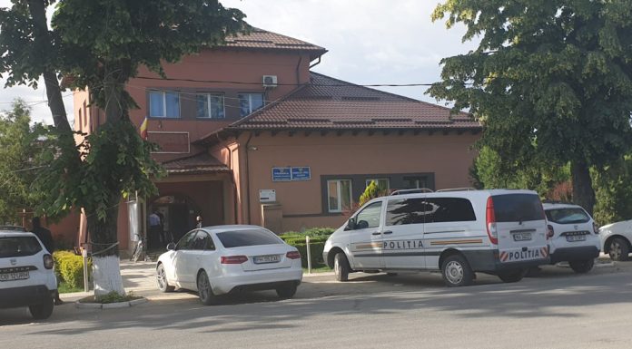 Dâmboviţa, Cojasca: Femeie căzută într-o fântână; a fost nevoie de intervenţia pompierilor pentru a o salva