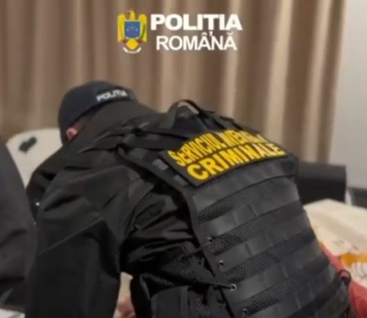 Percheziţii în judeţele Dâmboviţa şi Ilfov, într-un dosar de proxenetism, şantaj și cămătărie | VIDEO